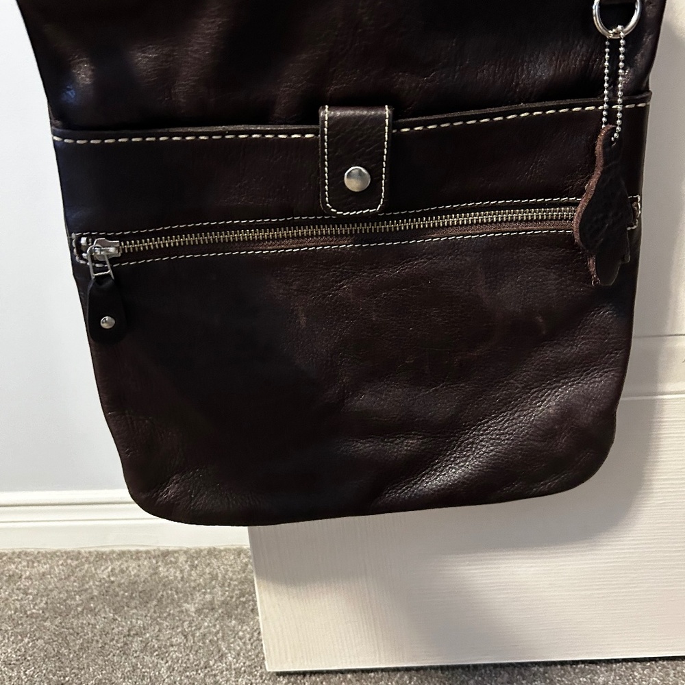 Roots brown leather flat bag